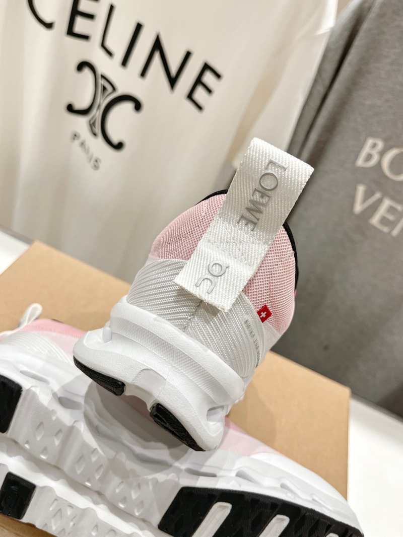 Loewe Sneakers